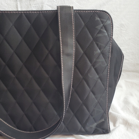 New Mary Kay Zippered Quilted Tote Travel Cosmetic Bag - Picture 4 of 13